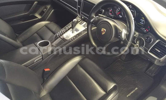 Acheter Occasion Voiture Porsche Panamera Autre à Beitbridge, Matabeleland South Acheter Occasion Voiture Porsche Panamera Autre à Beitbridge, Matabeleland South