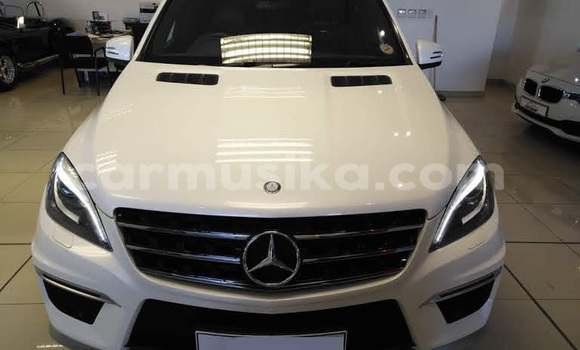 Acheter Occasion Voiture Mercedes‒Benz AMG GLC Blanc à Beitbridge, Matabeleland South Acheter Occasion Voiture Mercedes‒Benz AMG GLC Blanc à Beitbridge, Matabeleland South