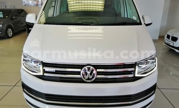 Acheter Occasion Voiture Volkswagen Caravelle Blanc à Beitbridge, Matabeleland South Acheter Occasion Voiture Volkswagen Caravelle Blanc à Beitbridge, Matabeleland South