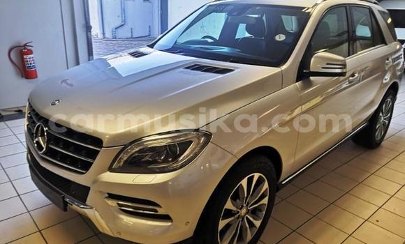 Acheter Occasion Voiture Mercedes‒Benz ML–Class Gris à Harare, Harare Acheter Occasion Voiture Mercedes‒Benz ML–Class Gris à Harare, Harare