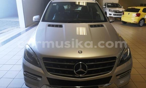 Acheter Occasion Voiture Mercedes‒Benz ML–Class Gris à Harare, Harare Acheter Occasion Voiture Mercedes‒Benz ML–Class Gris à Harare, Harare