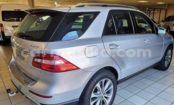 Acheter Occasion Voiture Mercedes‒Benz ML–Class Gris à Harare, Harare Acheter Occasion Voiture Mercedes‒Benz ML–Class Gris à Harare, Harare