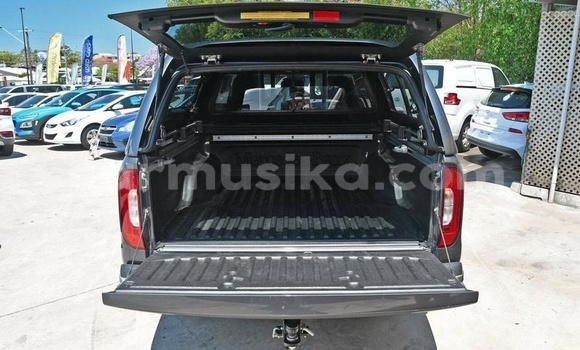 Tenga Tsaru Mercedes‒Benz X-klasse Concept Sirivha Mota in Beitbridge in Matabeleland South Tenga Tsaru Mercedes‒Benz X-klasse Concept Sirivha Mota in Beitbridge in Matabeleland South