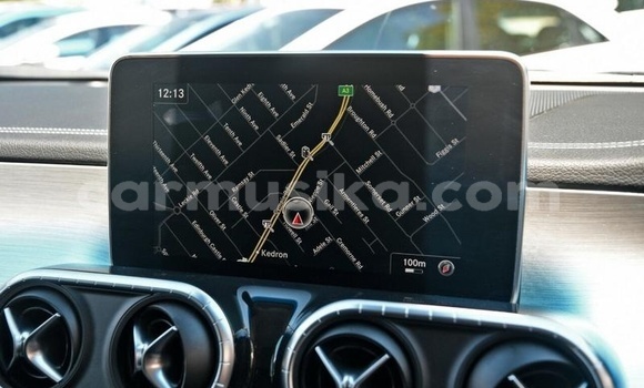 Tenga Tsaru Mercedes‒Benz X-klasse Concept Sirivha Mota in Beitbridge in Matabeleland South Tenga Tsaru Mercedes‒Benz X-klasse Concept Sirivha Mota in Beitbridge in Matabeleland South