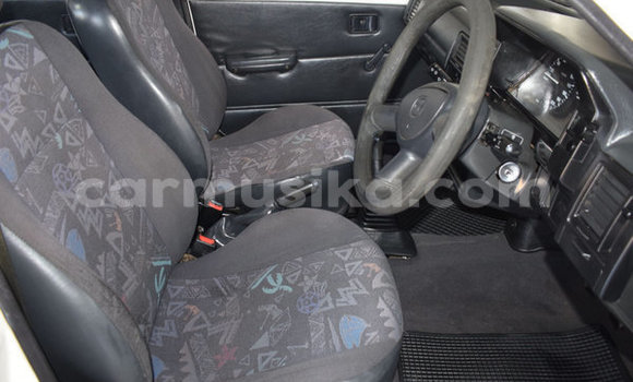 Buy Used Mazda 323 White Car in Beitbridge in Matabeleland South Buy Used Mazda 323 White Car in Beitbridge in Matabeleland South