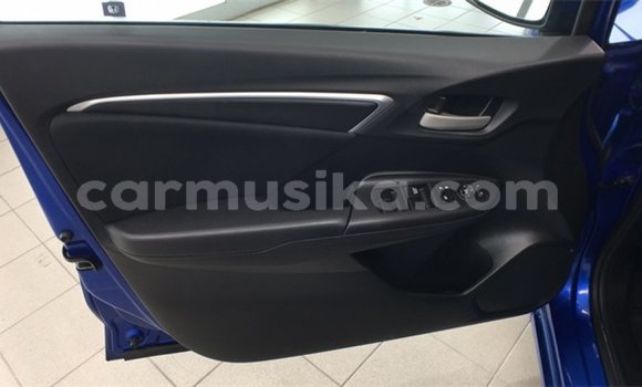 Buy Used Honda Fit Blue Car in Beitbridge in Matabeleland South Buy Used Honda Fit Blue Car in Beitbridge in Matabeleland South