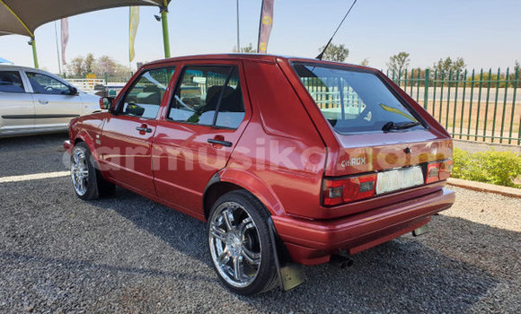 Buy Used Volkswagen Golf Red Car in Beitbridge in Matabeleland South Buy Used Volkswagen Golf Red Car in Beitbridge in Matabeleland South