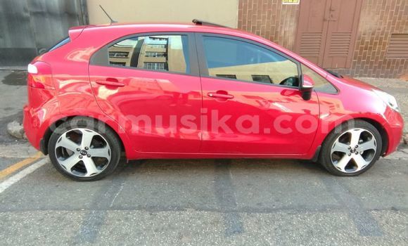 Acheter Occasion Voiture Kia Rio Rouge à Beitbridge, Matabeleland South Acheter Occasion Voiture Kia Rio Rouge à Beitbridge, Matabeleland South