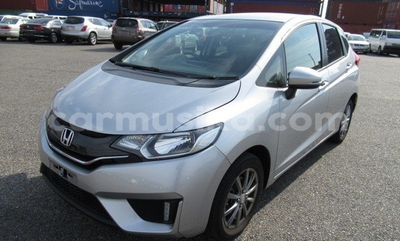 Buy Used Honda Fit Silver Car In Beitbridge In Matabeleland South Carmusika