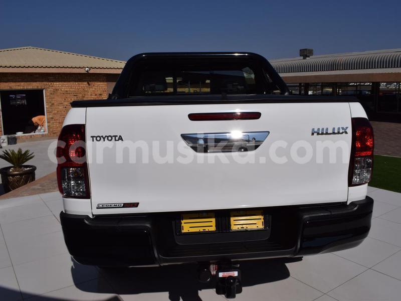 Big with watermark toyota hilux matabeleland south beitbridge 10132