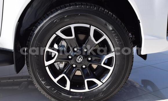 Buy Used Toyota Hilux White Car in Beitbridge in Matabeleland South Buy Used Toyota Hilux White Car in Beitbridge in Matabeleland South