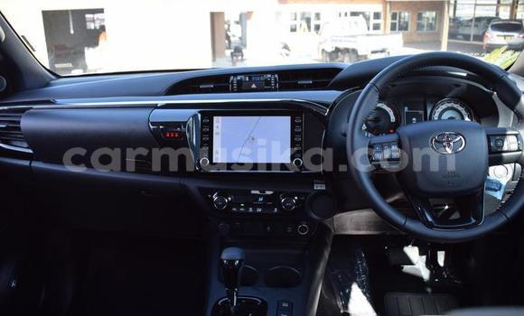 Buy Used Toyota Hilux White Car in Beitbridge in Matabeleland South Buy Used Toyota Hilux White Car in Beitbridge in Matabeleland South