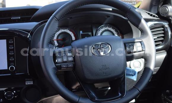 Buy Used Toyota Hilux White Car in Beitbridge in Matabeleland South Buy Used Toyota Hilux White Car in Beitbridge in Matabeleland South