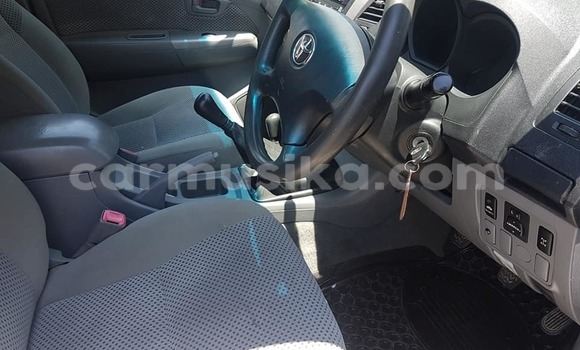 Buy Used Toyota Hilux White Car in Beitbridge in Matabeleland South Buy Used Toyota Hilux White Car in Beitbridge in Matabeleland South