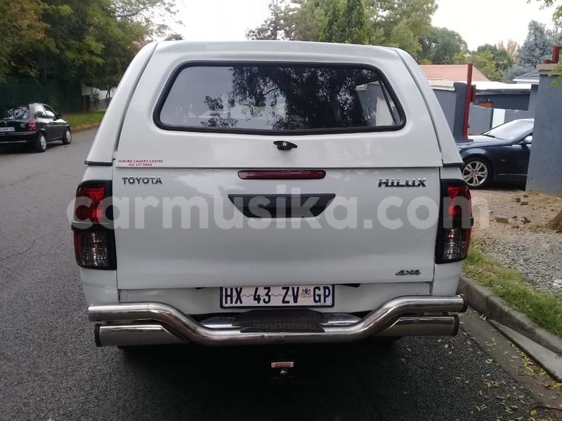 Big with watermark toyota hilux matabeleland south beitbridge 10142