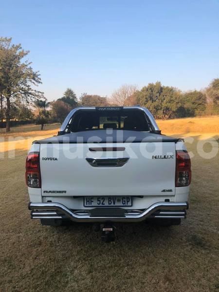 Big with watermark toyota hilux matabeleland south beitbridge 10143