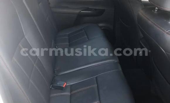 Acheter Occasion Voiture Toyota Hilux Blanc à Beitbridge, Matabeleland South Acheter Occasion Voiture Toyota Hilux Blanc à Beitbridge, Matabeleland South