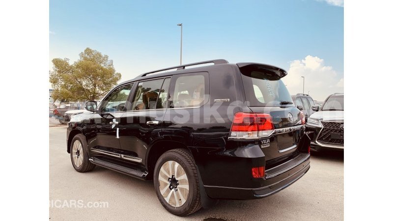 Big with watermark toyota land cruiser harare import dubai 10144