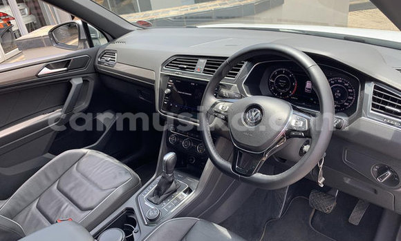 Buy Used Volkswagen Tiguan White Car in Beitbridge in Matabeleland South Buy Used Volkswagen Tiguan White Car in Beitbridge in Matabeleland South