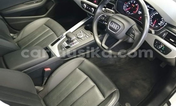Acheter Occasion Voiture Audi A4 Blanc à Beitbridge, Matabeleland South Acheter Occasion Voiture Audi A4 Blanc à Beitbridge, Matabeleland South