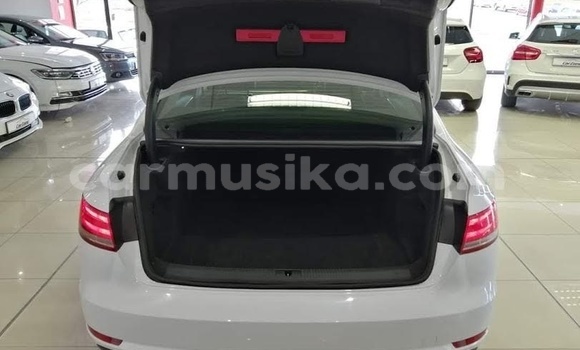 Acheter Occasion Voiture Audi A4 Blanc à Beitbridge, Matabeleland South Acheter Occasion Voiture Audi A4 Blanc à Beitbridge, Matabeleland South