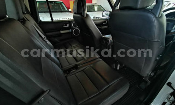 Acheter Occasion Voiture Land Rover Discovery Sport Blanc à Beitbridge, Matabeleland South Acheter Occasion Voiture Land Rover Discovery Sport Blanc à Beitbridge, Matabeleland South