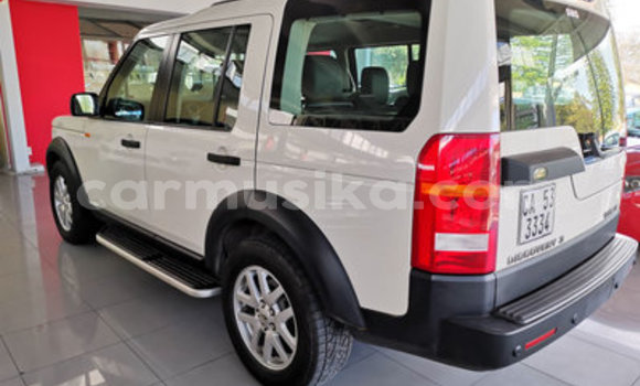 Acheter Occasion Voiture Land Rover Discovery Sport Blanc à Beitbridge, Matabeleland South Acheter Occasion Voiture Land Rover Discovery Sport Blanc à Beitbridge, Matabeleland South