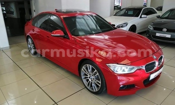Acheter Occasion Voiture BMW 3–Series Rouge à Beitbridge, Matabeleland South Acheter Occasion Voiture BMW 3–Series Rouge à Beitbridge, Matabeleland South