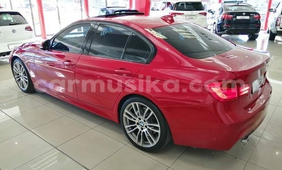 Acheter Occasion Voiture BMW 3–Series Rouge à Beitbridge, Matabeleland South Acheter Occasion Voiture BMW 3–Series Rouge à Beitbridge, Matabeleland South