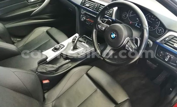 Acheter Occasion Voiture BMW 3–Series Rouge à Beitbridge, Matabeleland South Acheter Occasion Voiture BMW 3–Series Rouge à Beitbridge, Matabeleland South