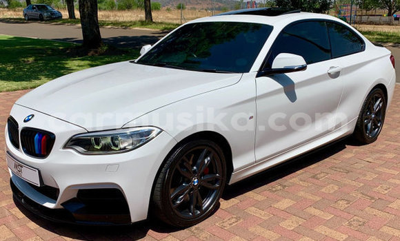 Acheter Occasion Voiture BMW M2 Blanc à Bulawayo, Bulawayo Acheter Occasion Voiture BMW M2 Blanc à Bulawayo, Bulawayo