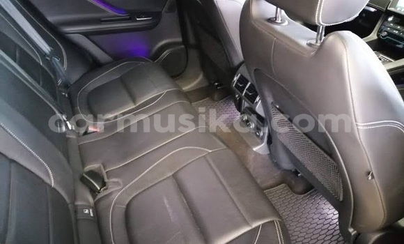 Acheter Occasion Voiture Jaguar F-Pace Noir à Beitbridge, Matabeleland South Acheter Occasion Voiture Jaguar F-Pace Noir à Beitbridge, Matabeleland South