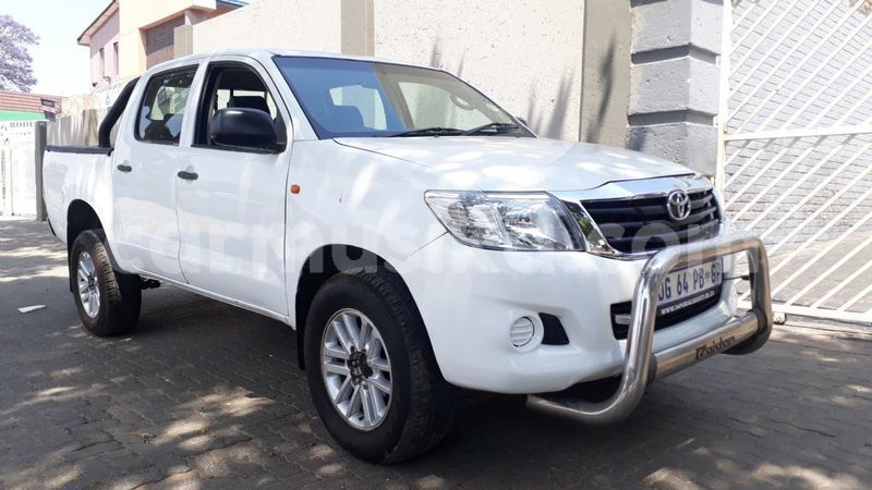 Big with watermark toyota hilux matabeleland south beitbridge 10163