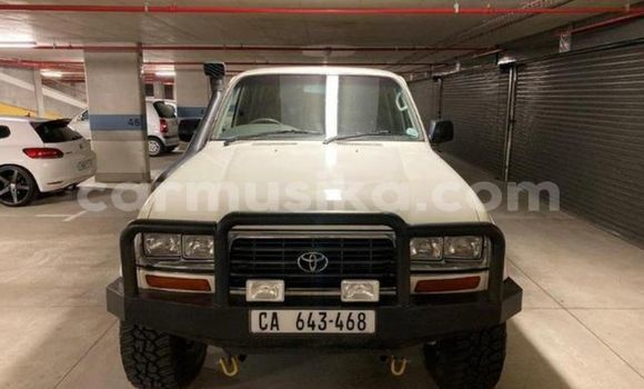 Buy Used Toyota Land Cruiser White Car in Beitbridge in Matabeleland South Buy Used Toyota Land Cruiser White Car in Beitbridge in Matabeleland South