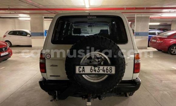 Buy Used Toyota Land Cruiser White Car in Beitbridge in Matabeleland South Buy Used Toyota Land Cruiser White Car in Beitbridge in Matabeleland South