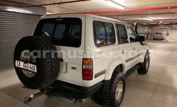 Buy Used Toyota Land Cruiser White Car in Beitbridge in Matabeleland South Buy Used Toyota Land Cruiser White Car in Beitbridge in Matabeleland South