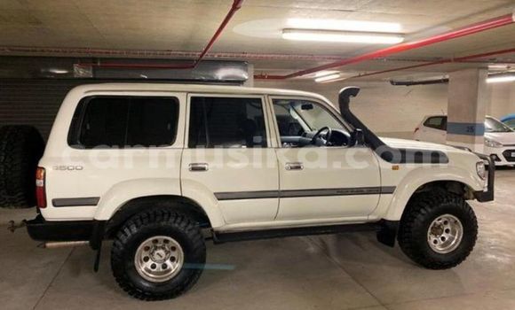 Buy Used Toyota Land Cruiser White Car in Beitbridge in Matabeleland South Buy Used Toyota Land Cruiser White Car in Beitbridge in Matabeleland South