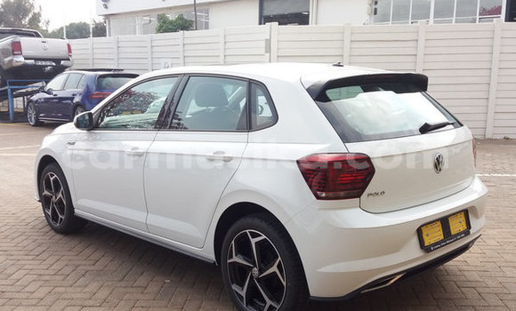 Tenga Tsaru Volkswagen Polo Sirivha Mota in Beitbridge in Matabeleland South Tenga Tsaru Volkswagen Polo Sirivha Mota in Beitbridge in Matabeleland South