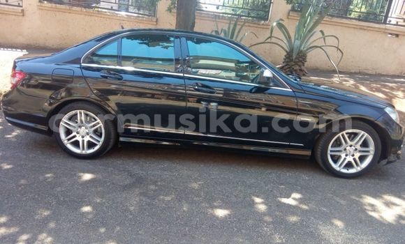 Acheter Occasion Voiture Mercedes‒Benz 250 Noir à Beitbridge, Matabeleland South Acheter Occasion Voiture Mercedes‒Benz 250 Noir à Beitbridge, Matabeleland South