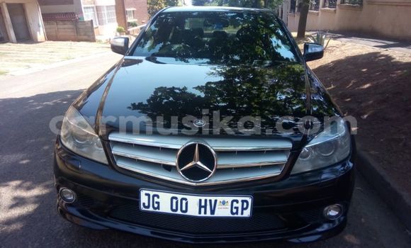 Acheter Occasion Voiture Mercedes‒Benz 250 Noir à Beitbridge, Matabeleland South Acheter Occasion Voiture Mercedes‒Benz 250 Noir à Beitbridge, Matabeleland South