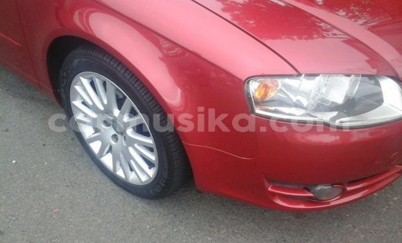 Acheter Occasion Voiture Audi A4 Rouge à Beitbridge, Matabeleland South Acheter Occasion Voiture Audi A4 Rouge à Beitbridge, Matabeleland South