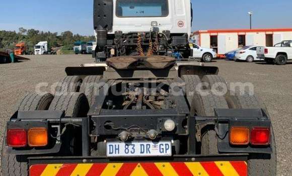 Acheter Occasion Voiture Nissan 280ZX Blanc à Beitbridge, Matabeleland South Acheter Occasion Voiture Nissan 280ZX Blanc à Beitbridge, Matabeleland South