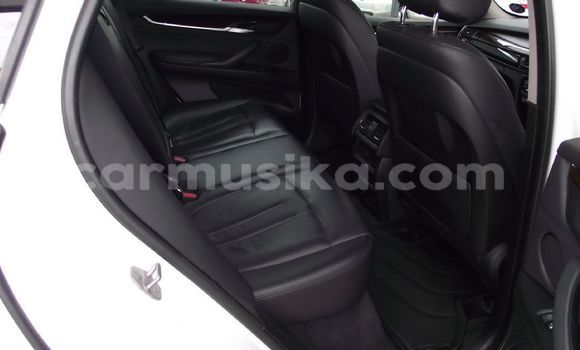 Acheter Occasion Voiture BMW X5 Blanc à Beitbridge, Matabeleland South Acheter Occasion Voiture BMW X5 Blanc à Beitbridge, Matabeleland South