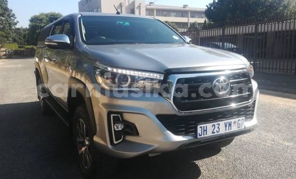 Acheter Occasion Voiture Toyota Hilux Gris à Beitbridge, Matabeleland South Acheter Occasion Voiture Toyota Hilux Gris à Beitbridge, Matabeleland South