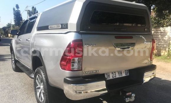 Acheter Occasion Voiture Toyota Hilux Gris à Beitbridge, Matabeleland South Acheter Occasion Voiture Toyota Hilux Gris à Beitbridge, Matabeleland South