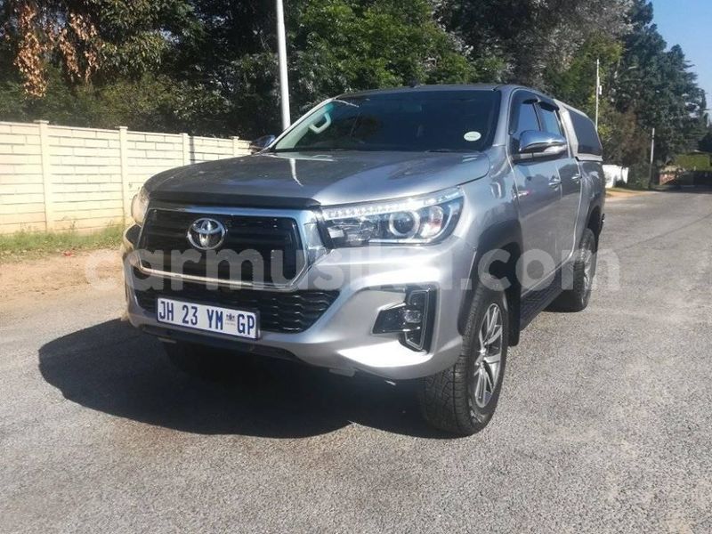 Big with watermark toyota hilux matabeleland south beitbridge 10210