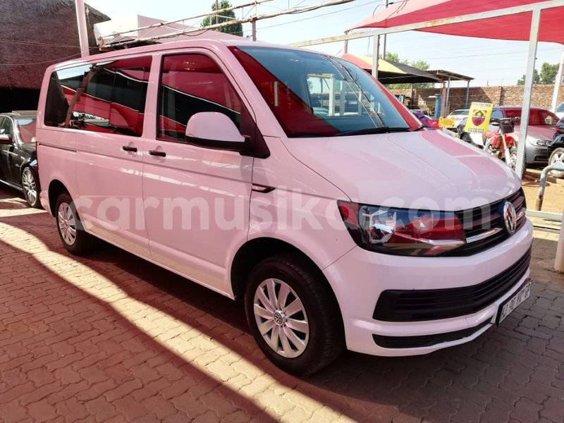 Big with watermark volkswagen caravelle matabeleland south beitbridge 10212