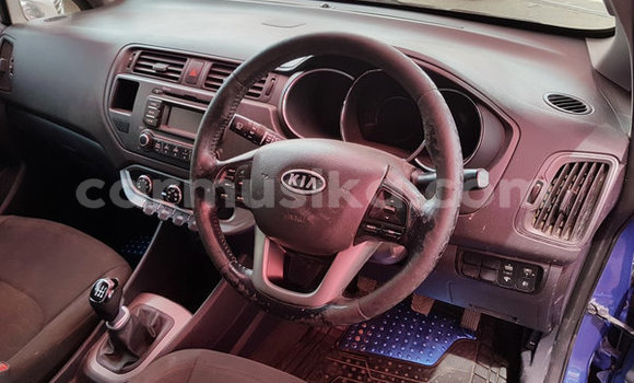 Nunua Ilio tumika Kia Rio Bluu Gari ndani ya Beitbridge nchini Matabeleland Kusini Nunua Ilio tumika Kia Rio Bluu Gari ndani ya Beitbridge nchini Matabeleland Kusini