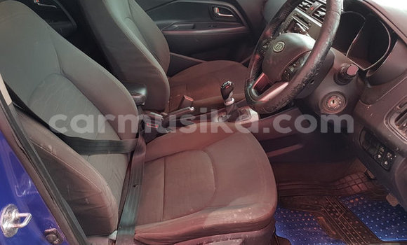 Nunua Ilio tumika Kia Rio Bluu Gari ndani ya Beitbridge nchini Matabeleland Kusini Nunua Ilio tumika Kia Rio Bluu Gari ndani ya Beitbridge nchini Matabeleland Kusini