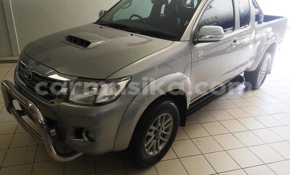 Acheter Occasion Voiture Toyota Hilux Gris à Beitbridge, Matabeleland South Acheter Occasion Voiture Toyota Hilux Gris à Beitbridge, Matabeleland South